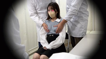 美巨乳女子大生を囲む集団悪質検診1-1/Eカップ巨乳を医師が集団で揉みしだく【乳がん/施術】