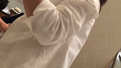 ショップ店員#79 美人で可愛いお姉さんが接客中に生パンツ丸見え！