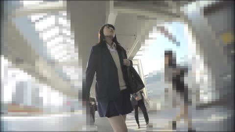 顔出しパンチラ逆さ撮りフロントあり【動画】02