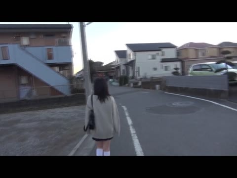 学校帰りの背後から…★パンチラ逆さ撮り★アパートの階段の下から★振り返られたらヤバス