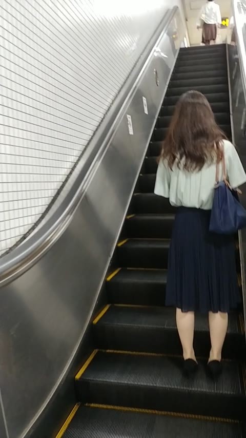 刺激的な美女