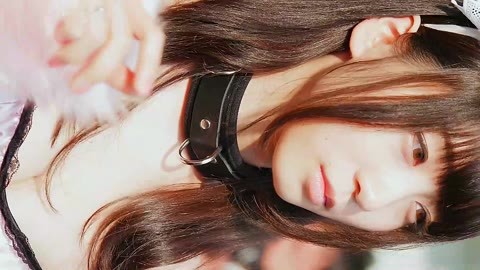 コミックマーケット コスプレ お人形さんのような美人レイヤーさんの超ミニスカコスプレ チラ コミケ