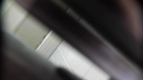 潜入。若くてかわいい子がいっぱい何処かの女子トイレ