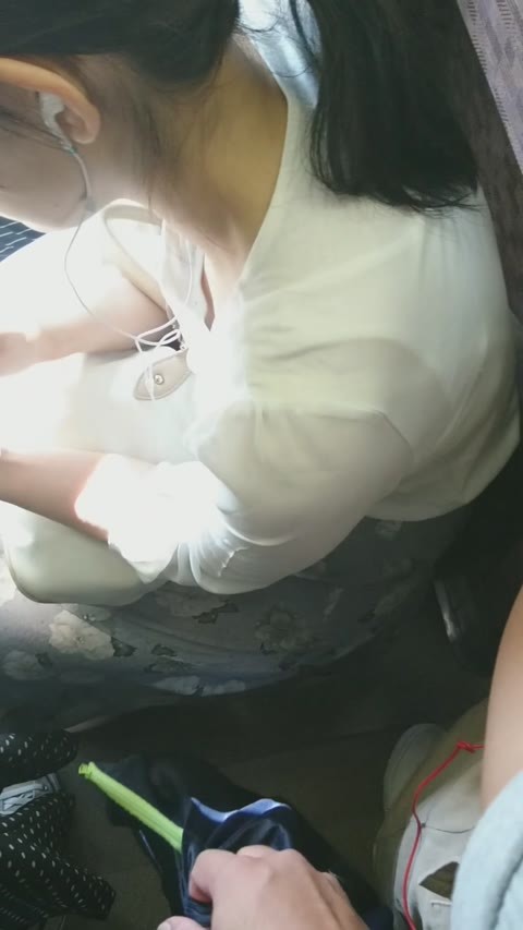 清純そうな女