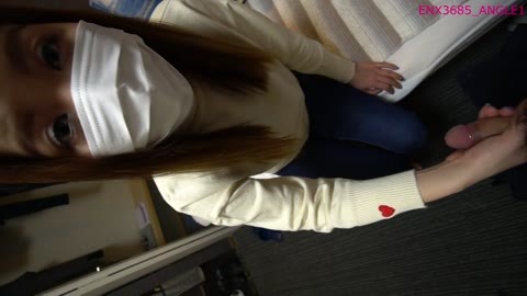 百貨店勤務26歳と生エッチ～最後は手コキで発射【無】　ＰＡＲＴ1