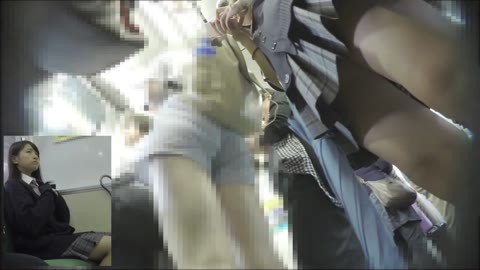 街のお洒落なJKちゃんを逆さに狙っちゃう Vol.10