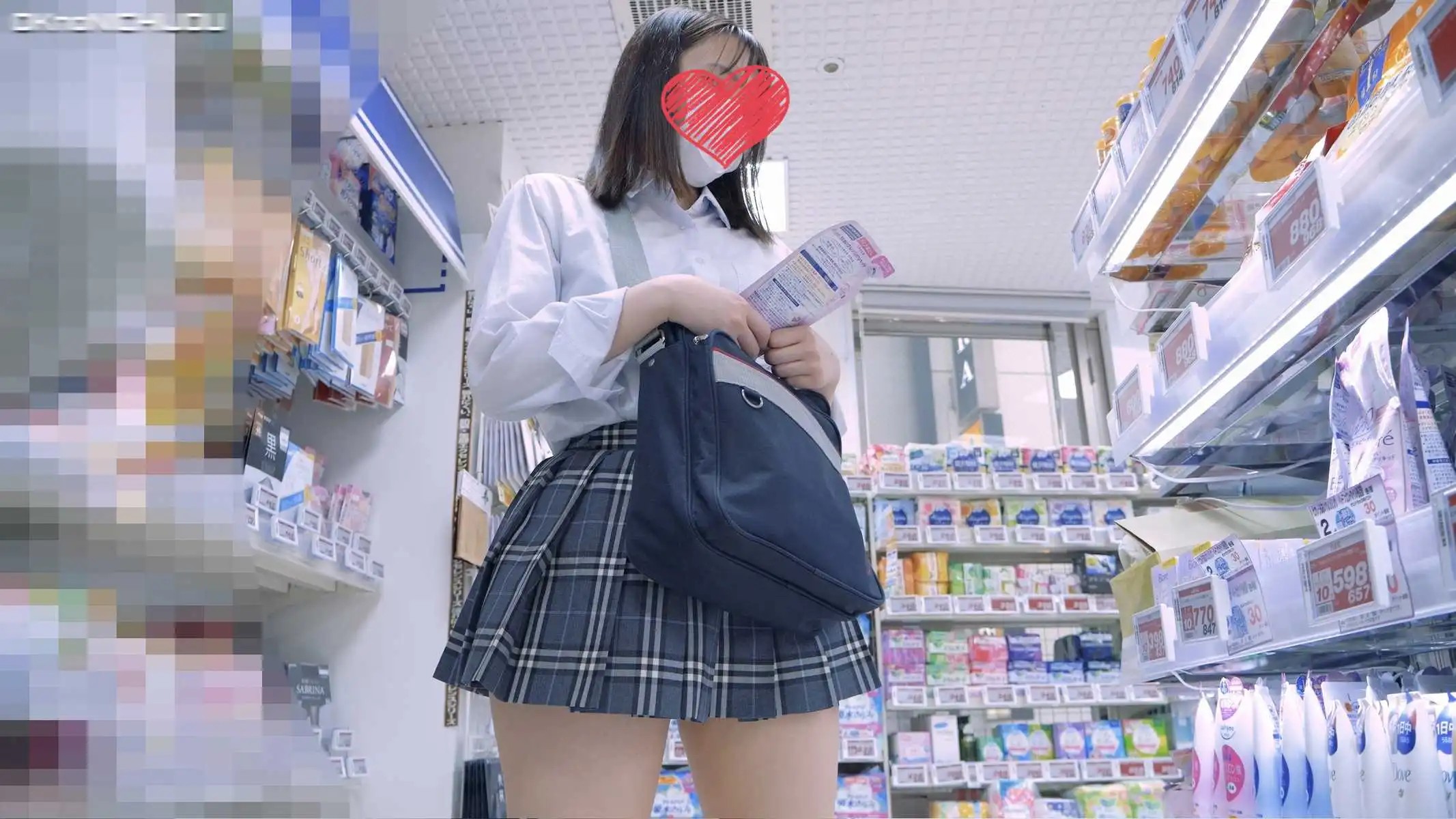 [4K]えちえちJK盗撮No.165#Tバック　超ヘビー級の天然爆尻に大接近。画面いっぱいに広がる尻爆弾！